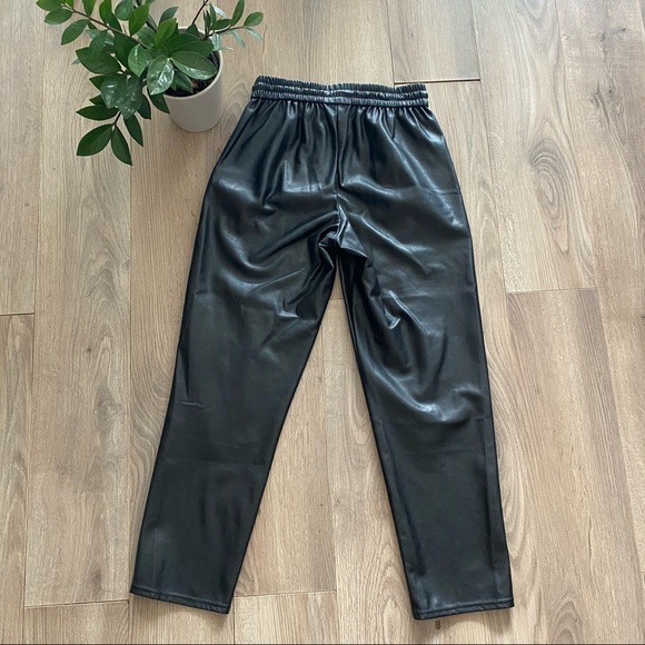 🍂 FALL essential. WILFRED FREE Black Faux Leather Pants - Picture 7 of 13